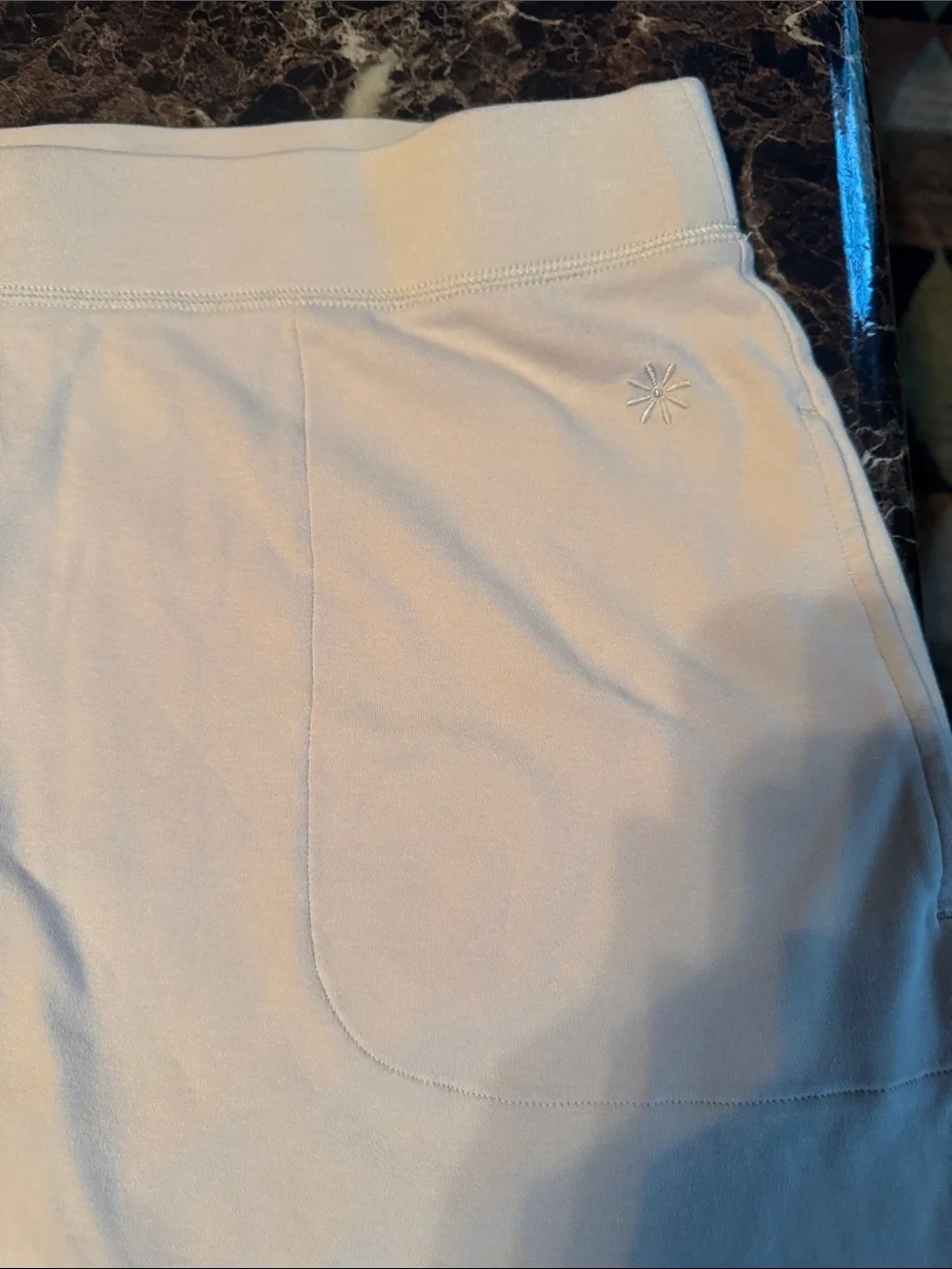 Isaac Mizrahi Cream Knit Pull-On Mini Skirt with Side Pockets - Women’s Size 2XL